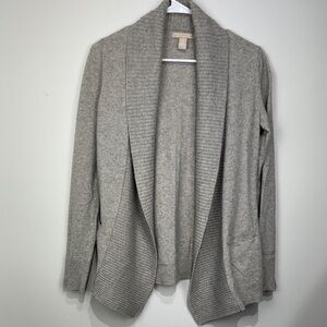 Banana Republic Light Gray Women's Cardigan. Size Medium